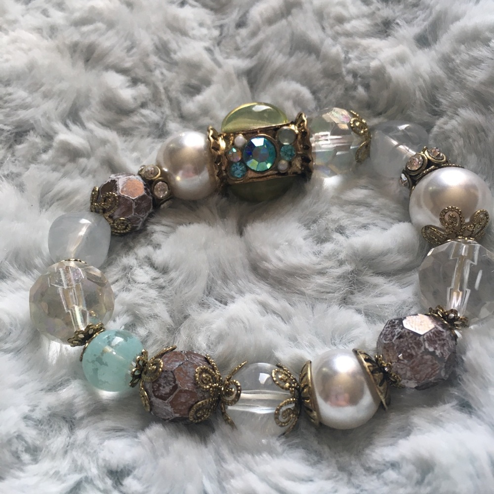Beautiful Bracelet - Picture 2 of 7